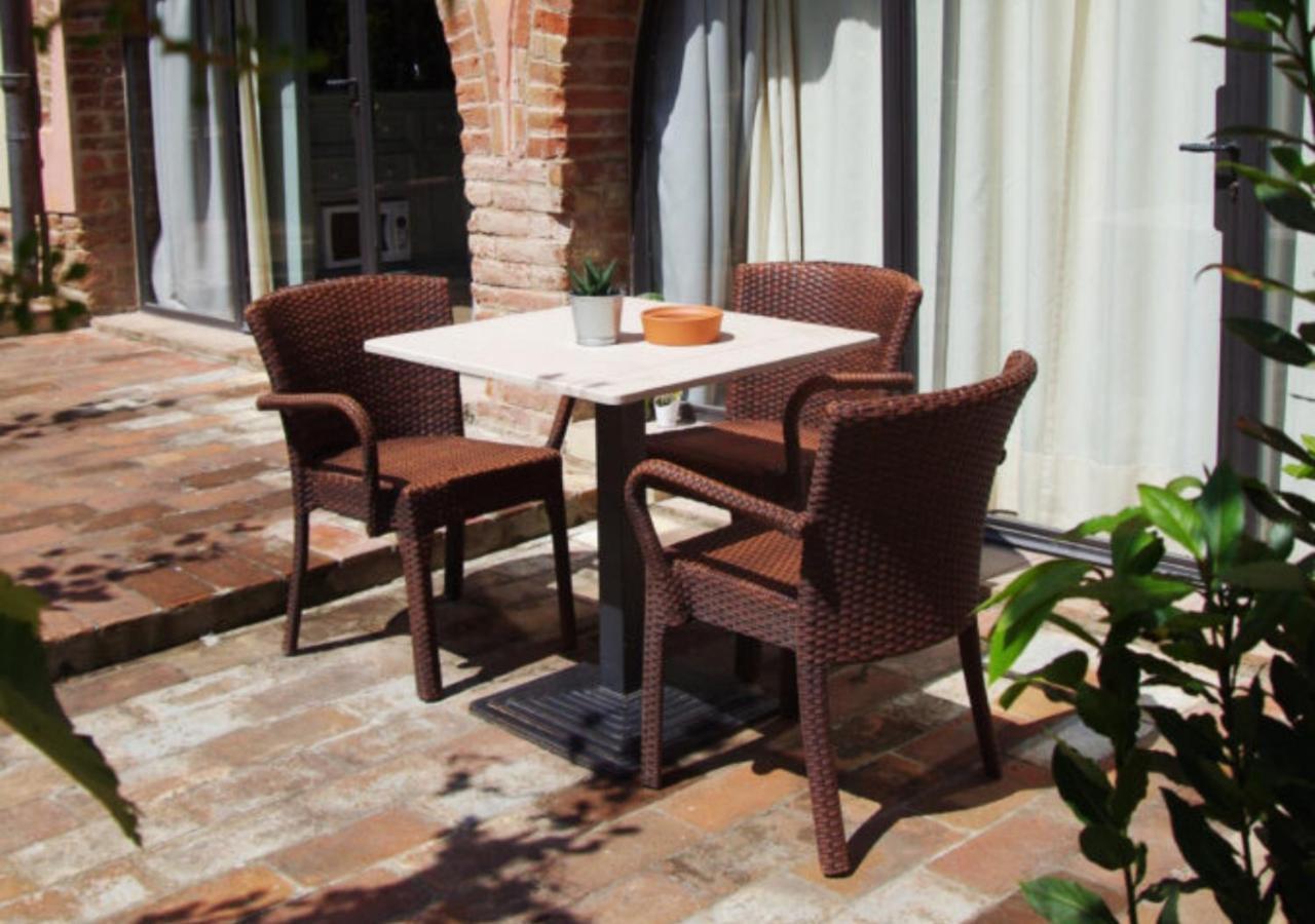 Borgo Dolciano Villa คิอูซี ภายนอก รูปภาพ