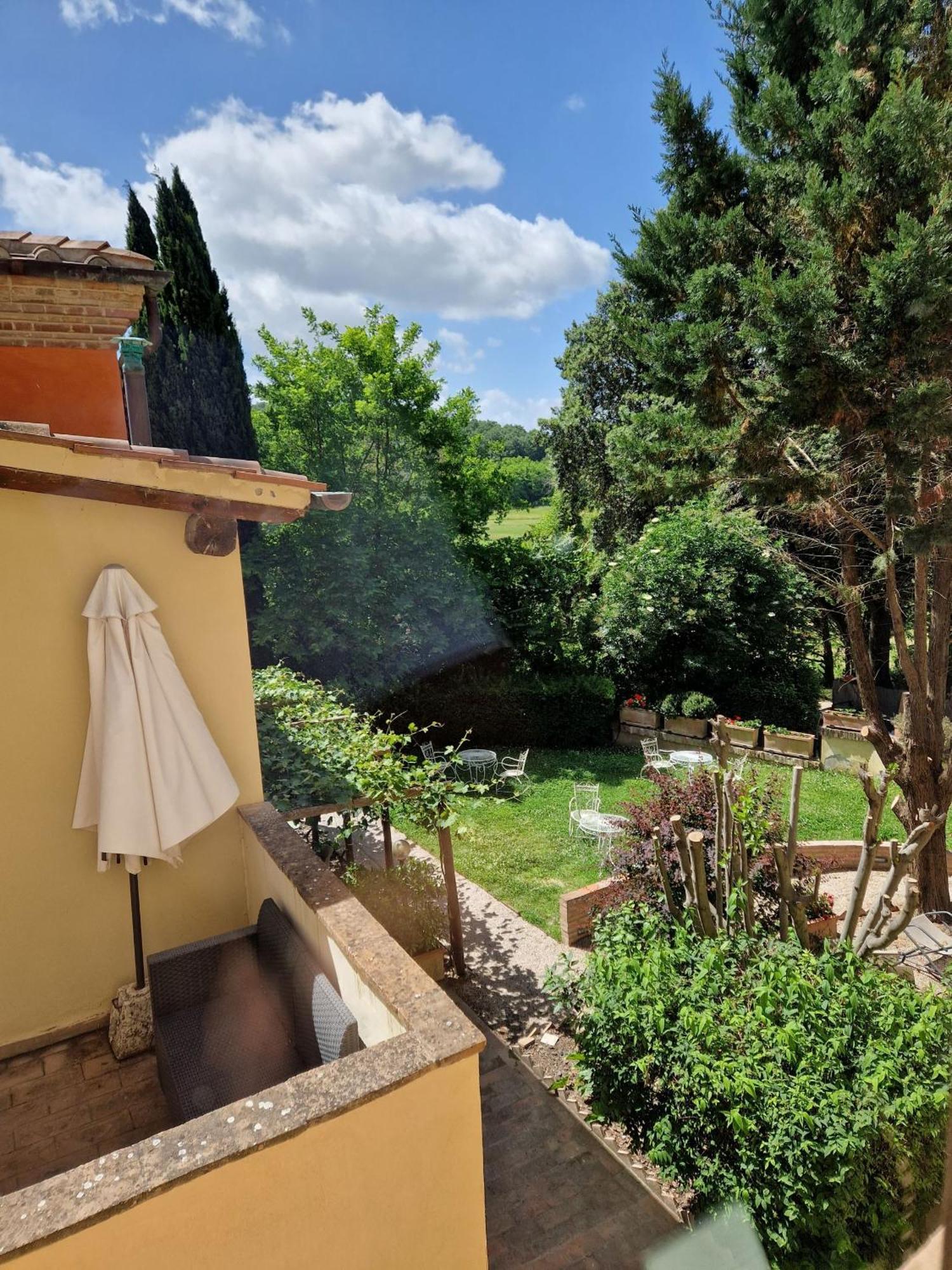 Borgo Dolciano Villa คิอูซี ภายนอก รูปภาพ