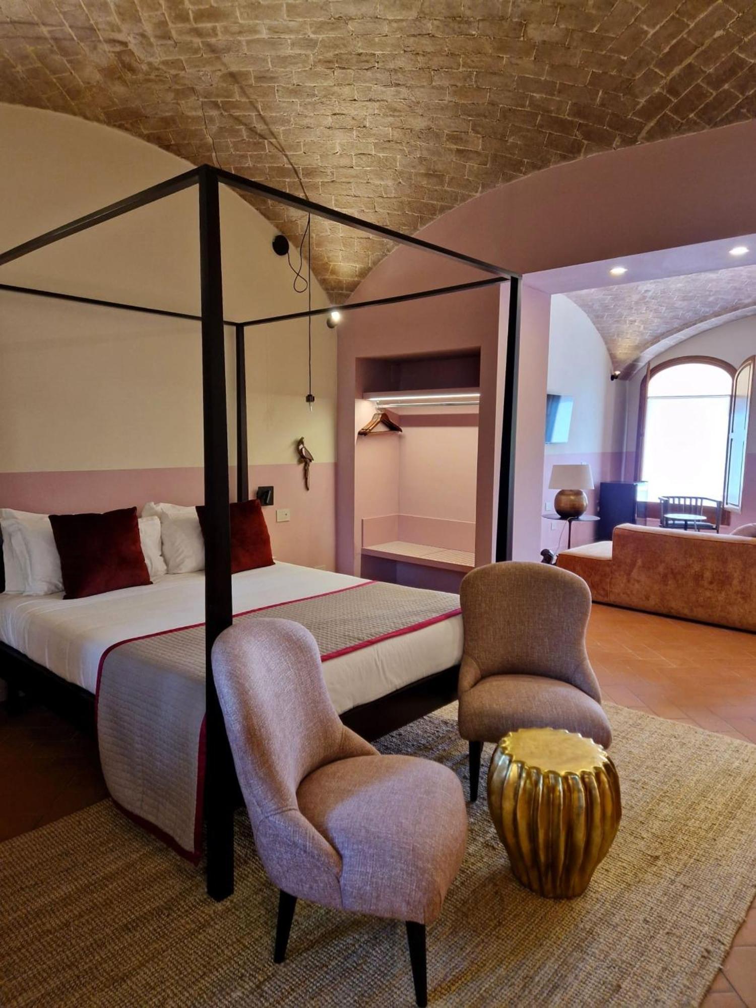 Borgo Dolciano Villa คิอูซี ภายนอก รูปภาพ