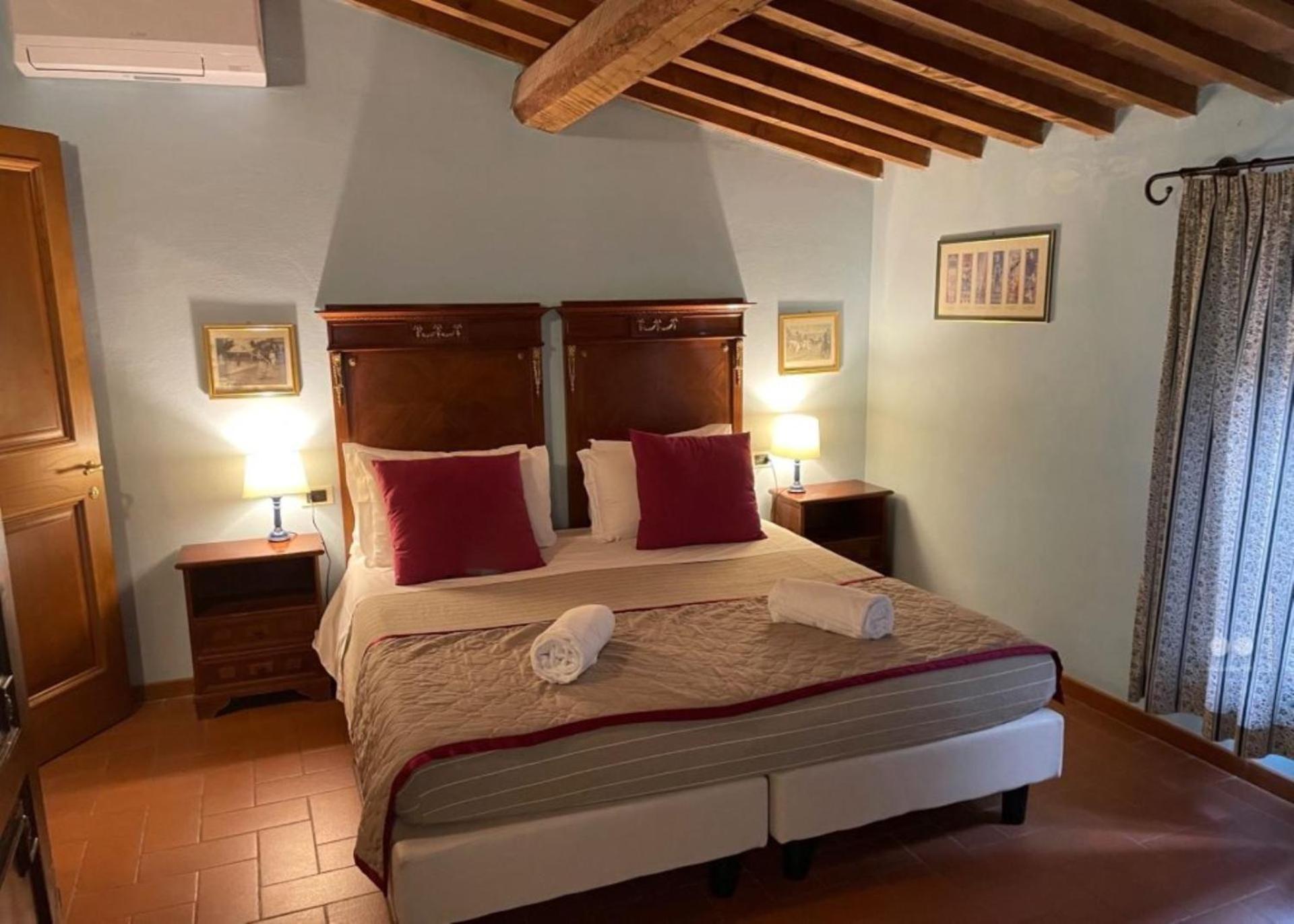 Borgo Dolciano Villa คิอูซี ภายนอก รูปภาพ